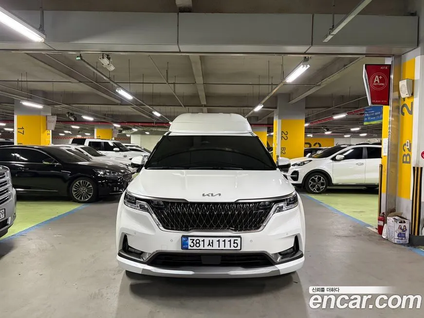 Kia Carnival — фото 1
