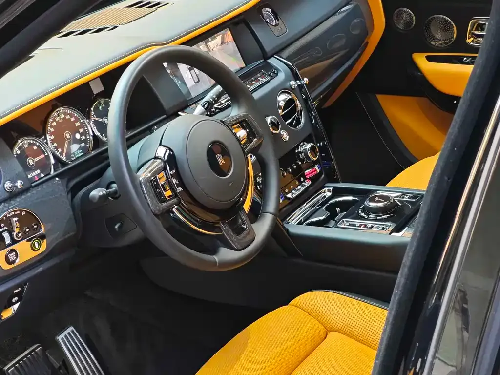 Rolls-Royce Cullinan 2021 из CN, фото 3