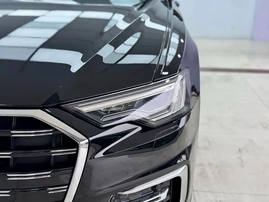 Audi A6L — фото 4