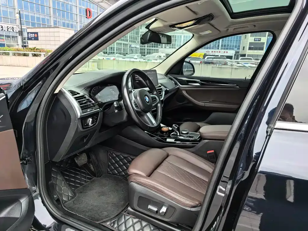 BMW X3 2022 из CN, фото 2