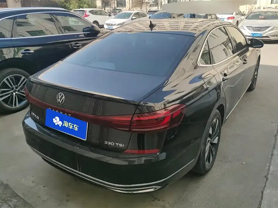 Volkswagen Passat — фото 8