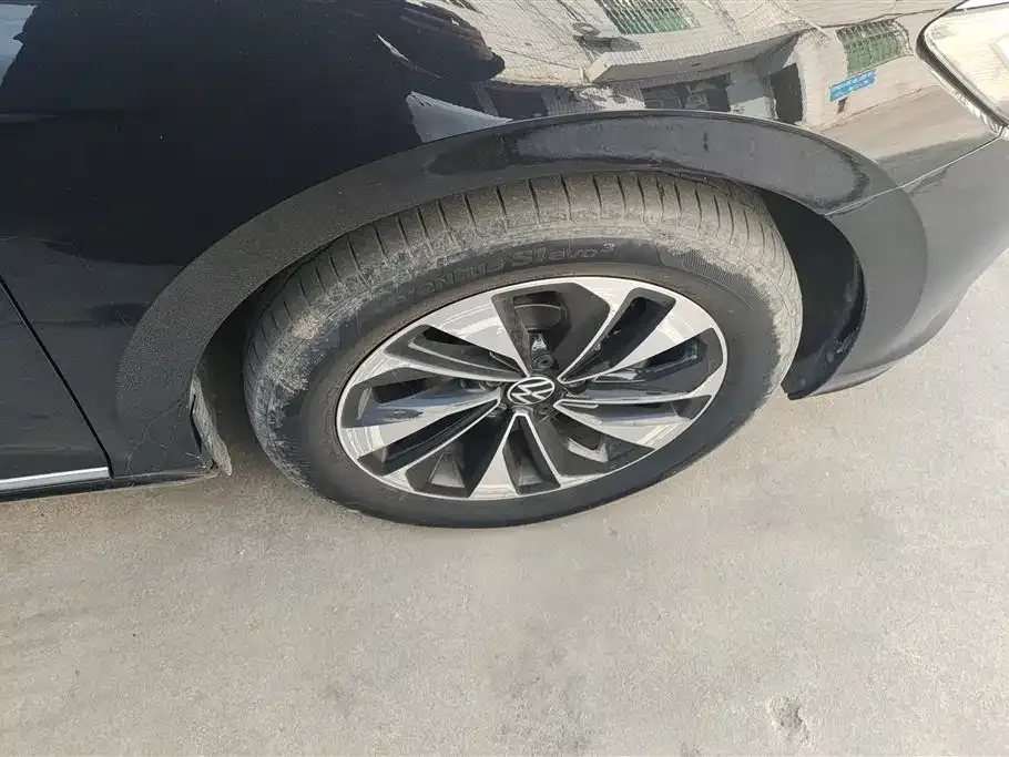 Volkswagen Passat — фото 9
