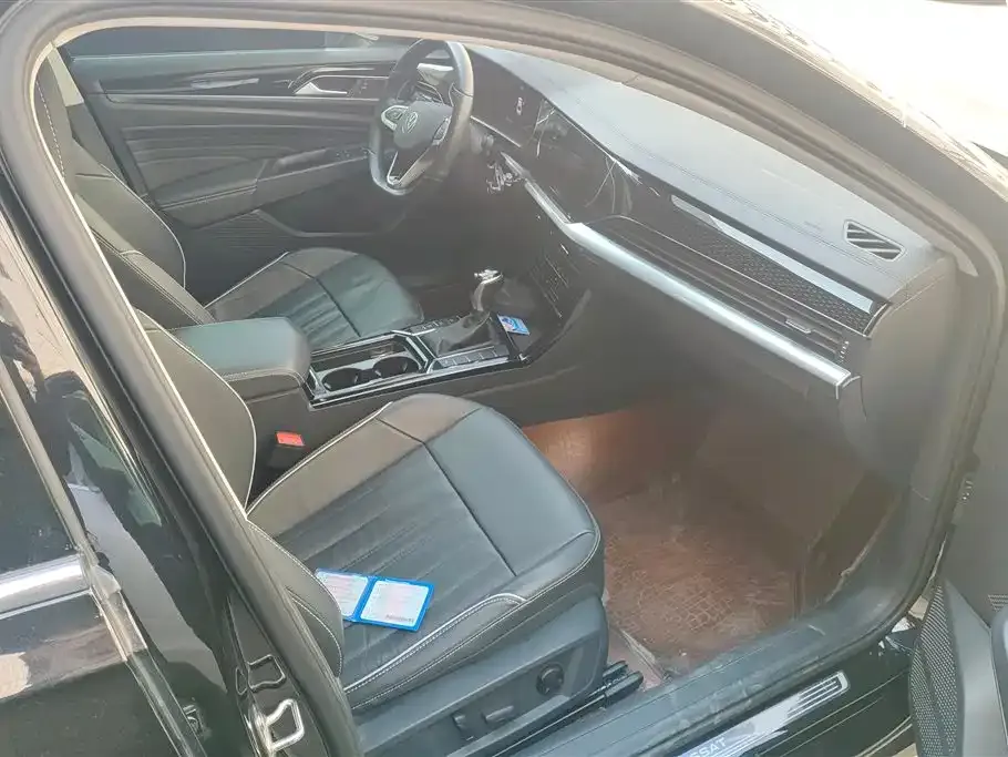 Volkswagen Passat — фото 5