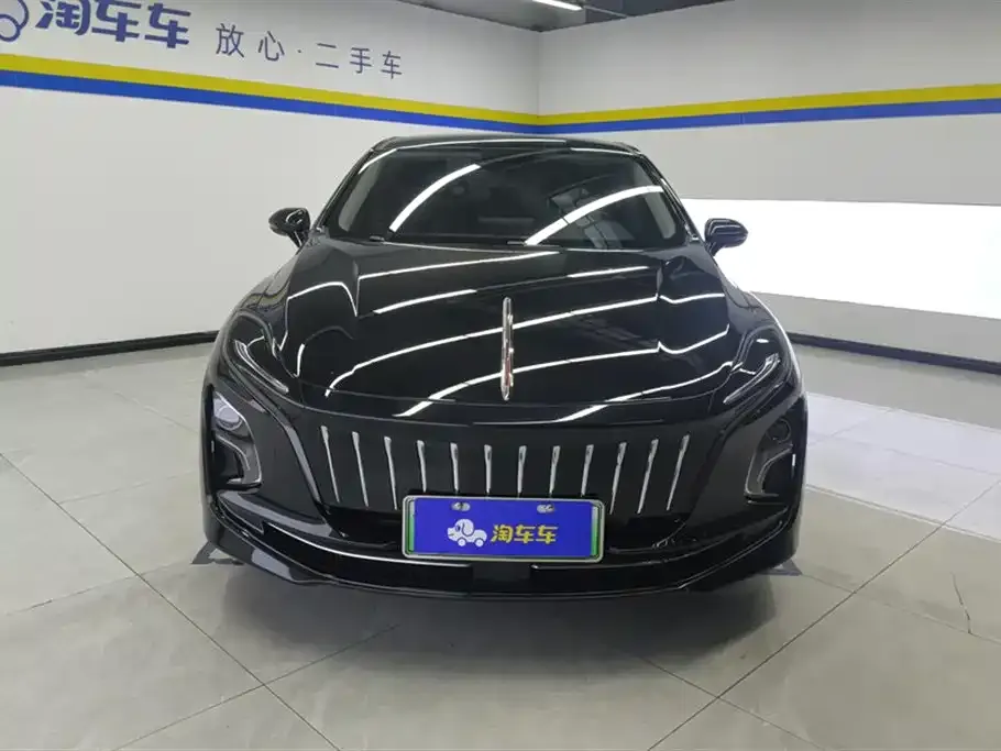Hongqi E-QM5 — фото 7