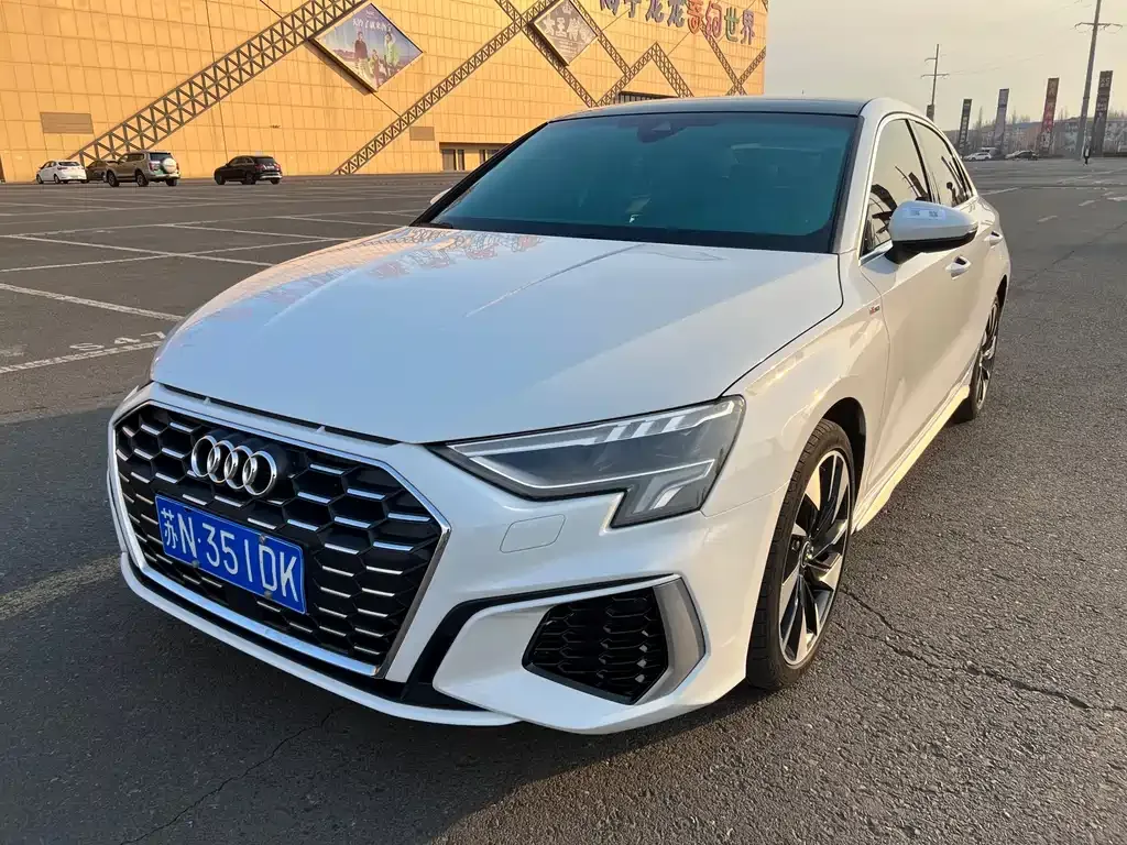 Audi A3 2022 из CN, фото 1