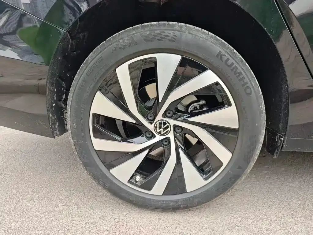 Volkswagen Passat — фото 6