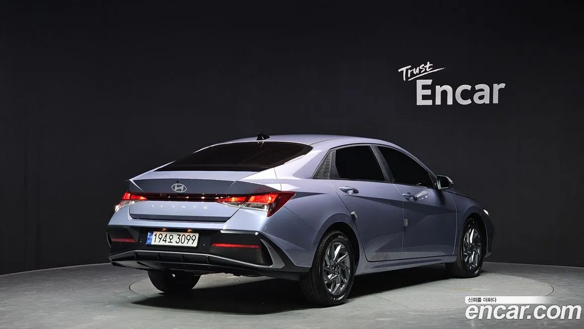 Hyundai AVANTE — фото 5