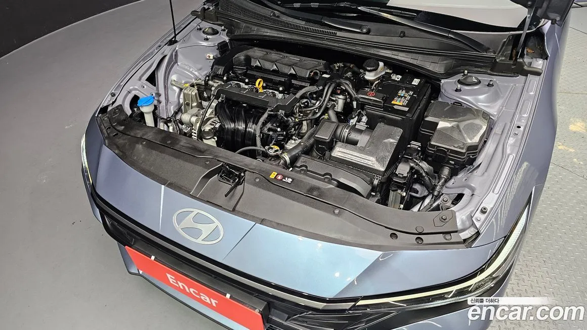 Hyundai AVANTE — фото 3