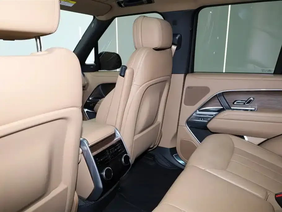 Land Rover Range Rover 2025 из CN, фото 2