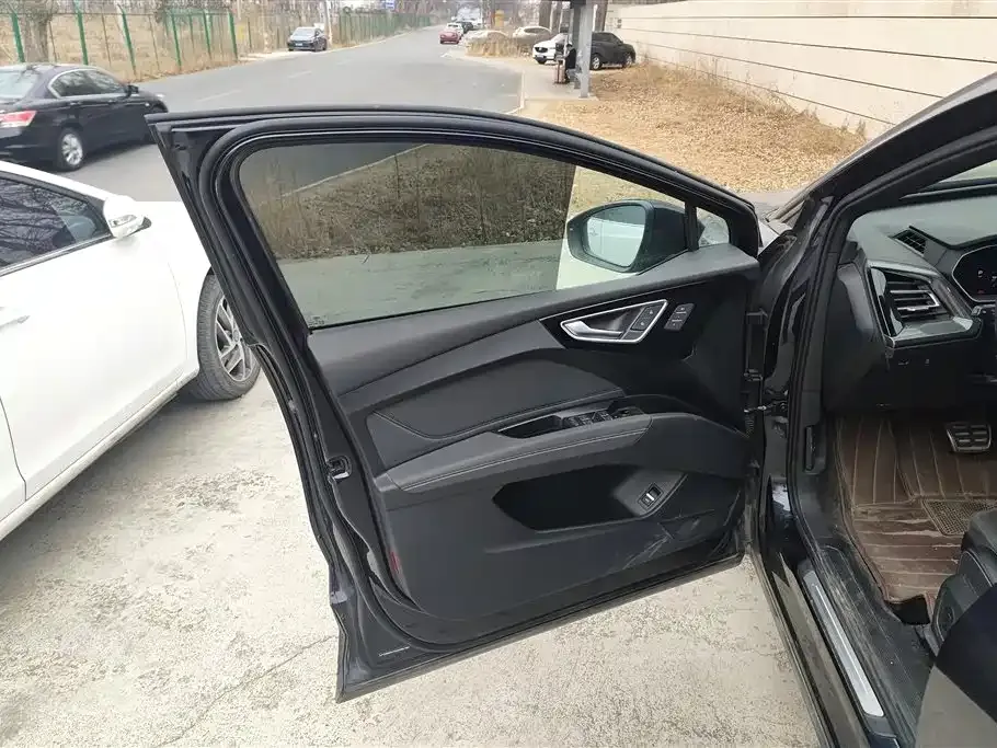 Audi Q4 e-tron 2023 из CN, фото 5