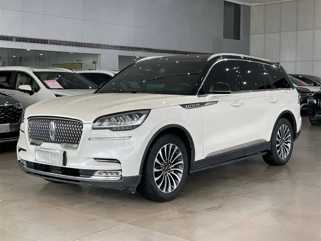 Lincoln Aviator — фото 1