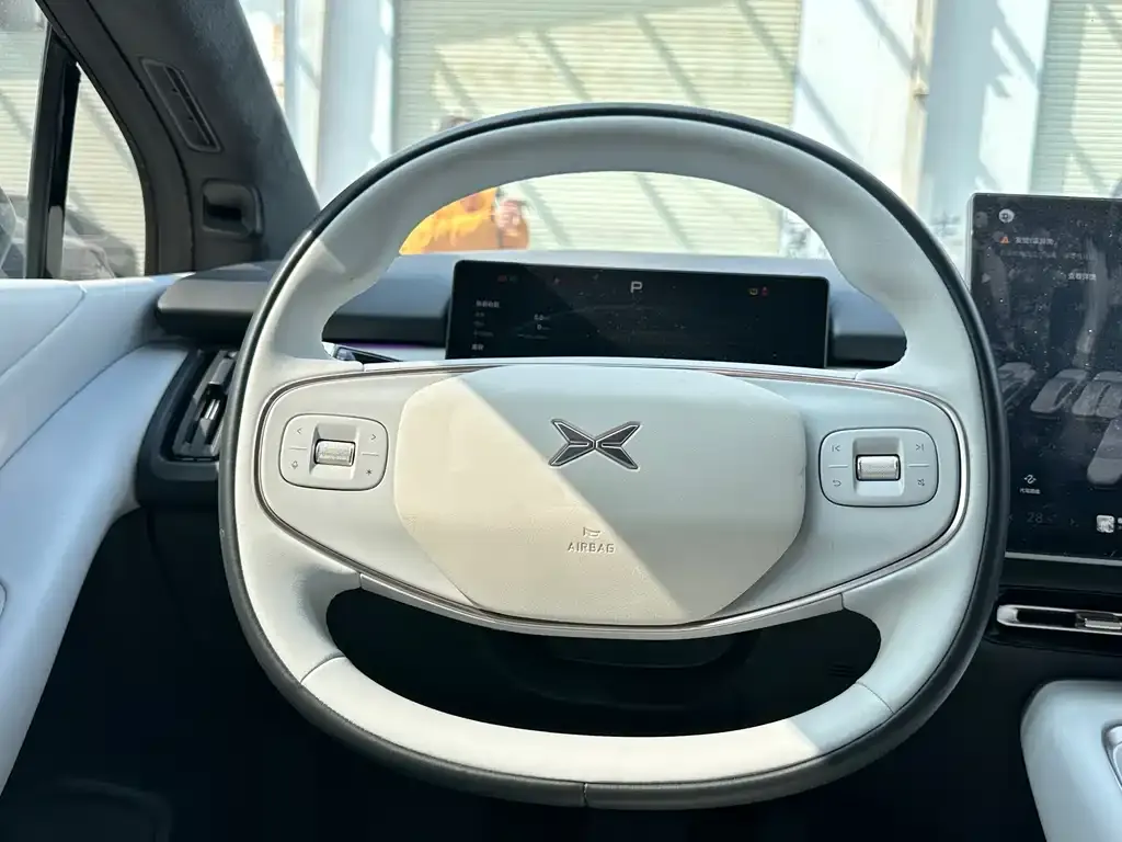 XPeng P7+ — фото 2