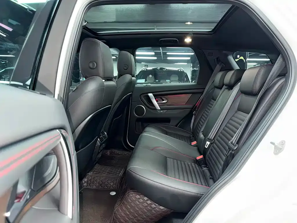 Land Rover Discovery Sport Hybrid — фото 4