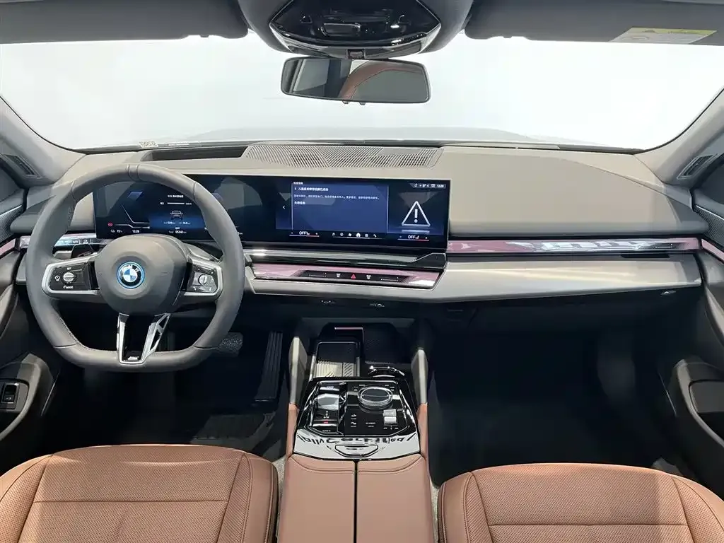 BMW i5 2025 из CN, фото 7