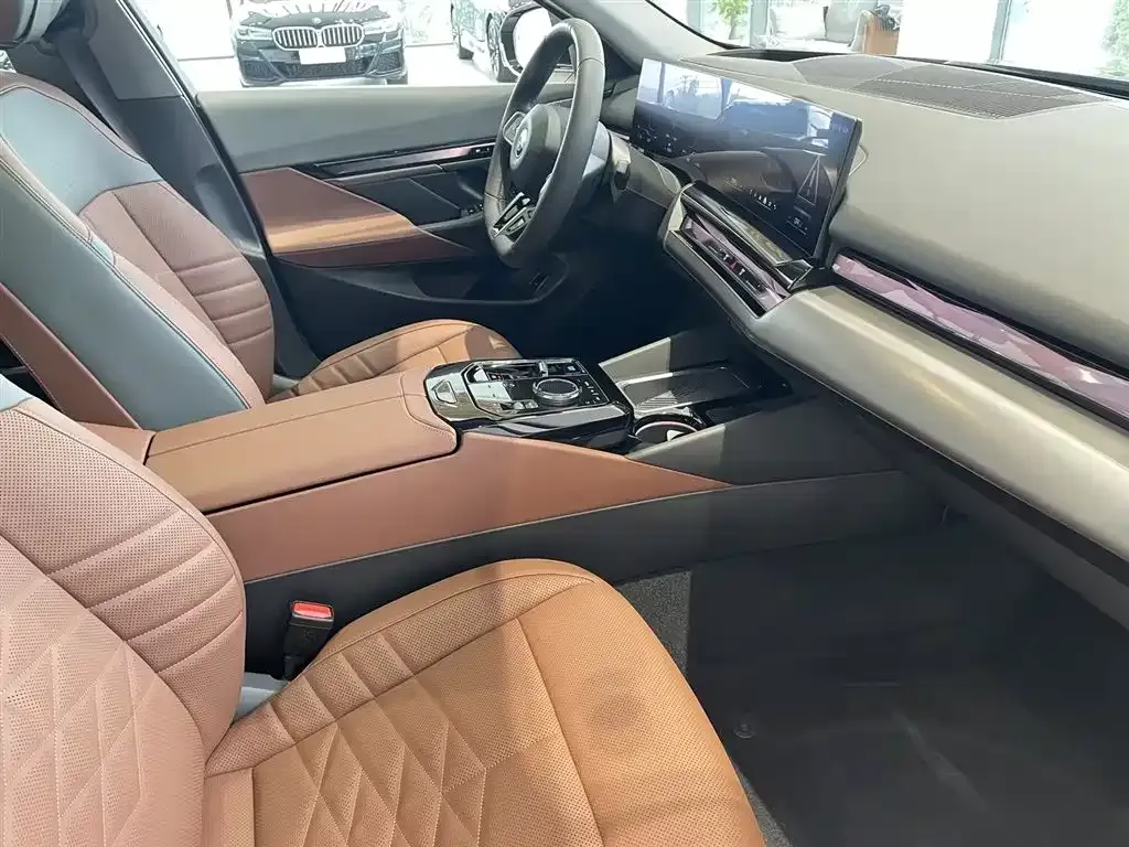 BMW i5 2025 из CN, фото 8