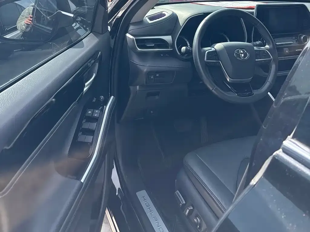Toyota Highlander 2023 из CN, фото 7
