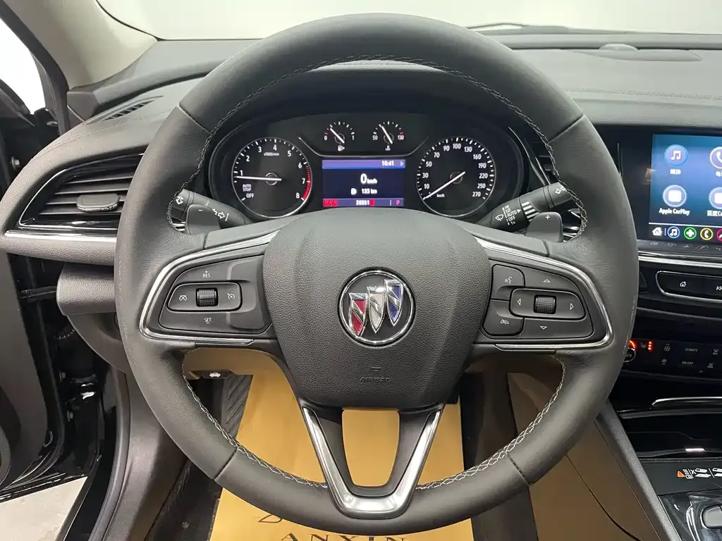 Buick Regal — фото 10