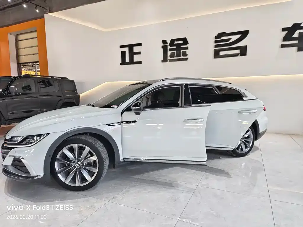 Volkswagen CC 2022 из CN, фото 9