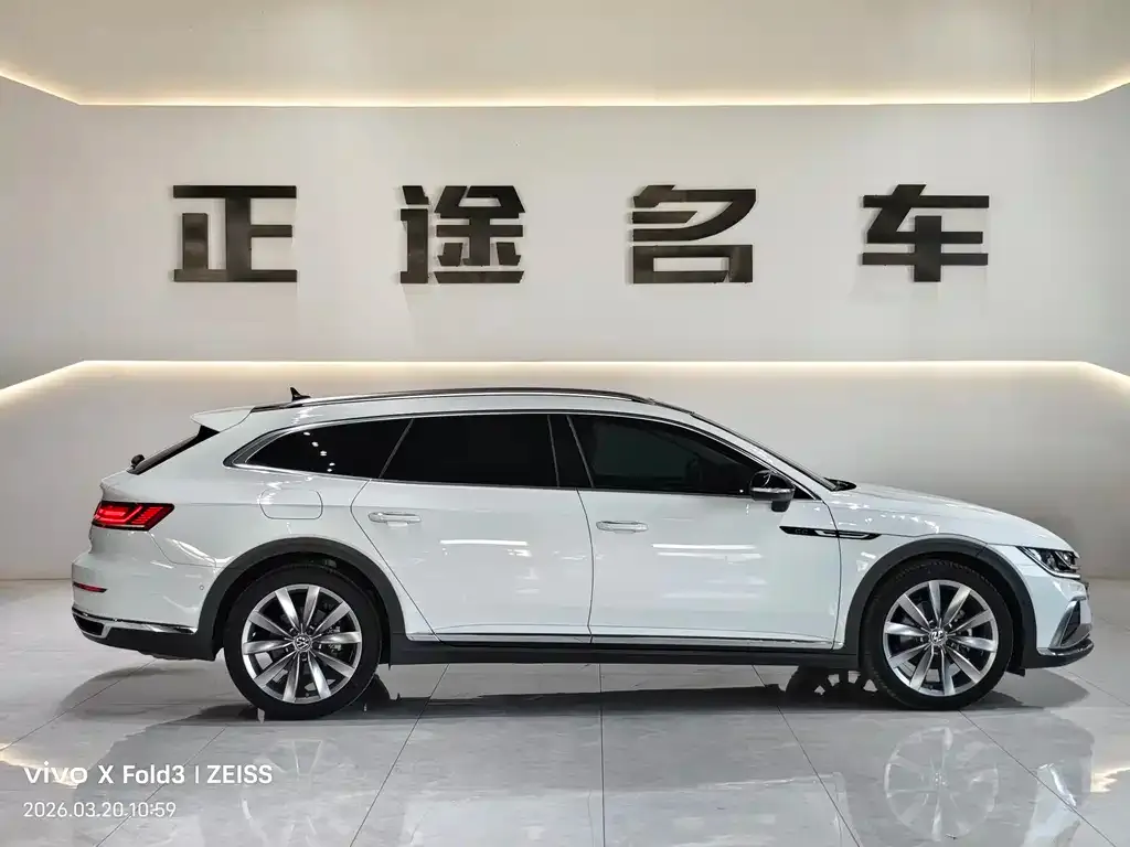 Volkswagen CC 2022 из CN, фото 2