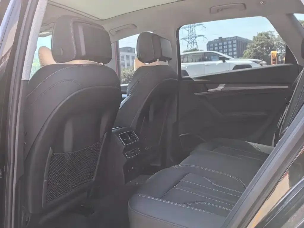 Audi Q5L 2023 из CN, фото 4