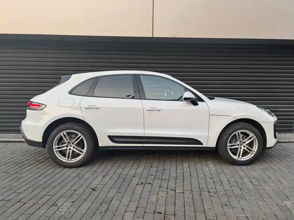 Porsche Macan — фото 7