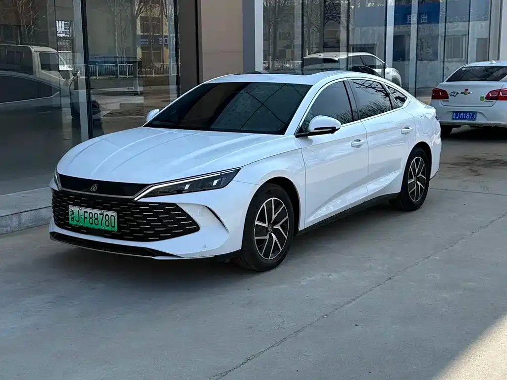 BYD Qin L — фото 1