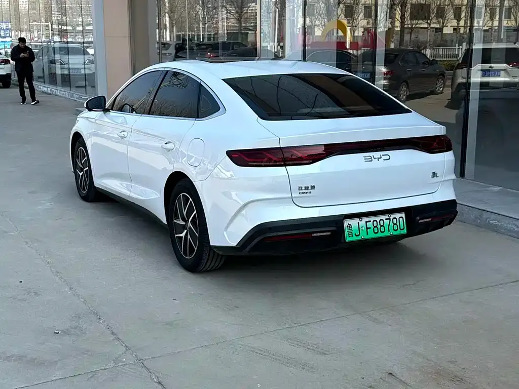 BYD Qin L — фото 6