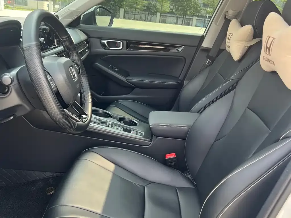 Honda Civic 2023 из CN, фото 4