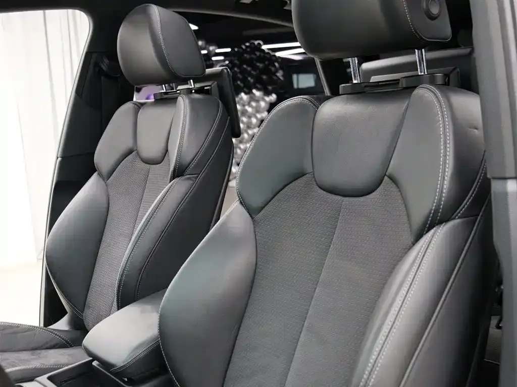 Audi Q5L Sportback 2021 из CN, фото 3