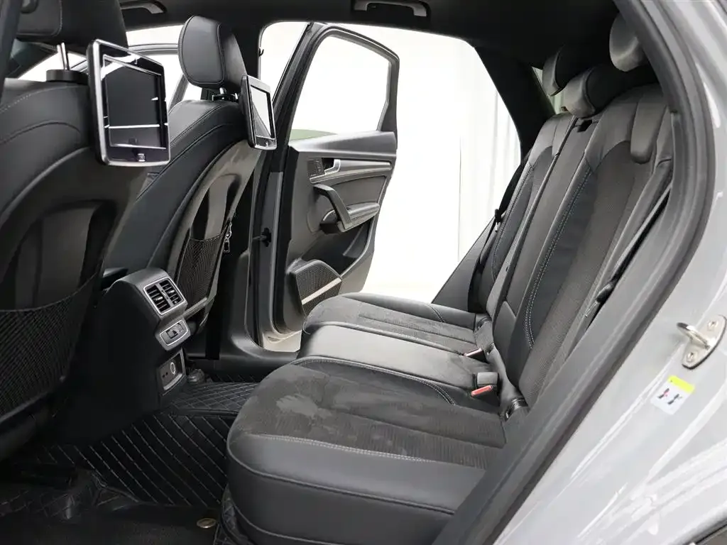 Audi Q5L Sportback 2021 из CN, фото 9