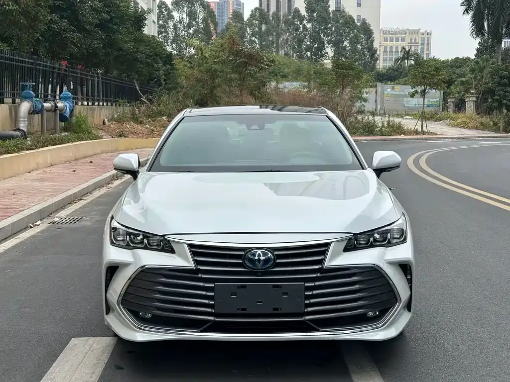 Toyota Avalon 2022 из CN, фото 3