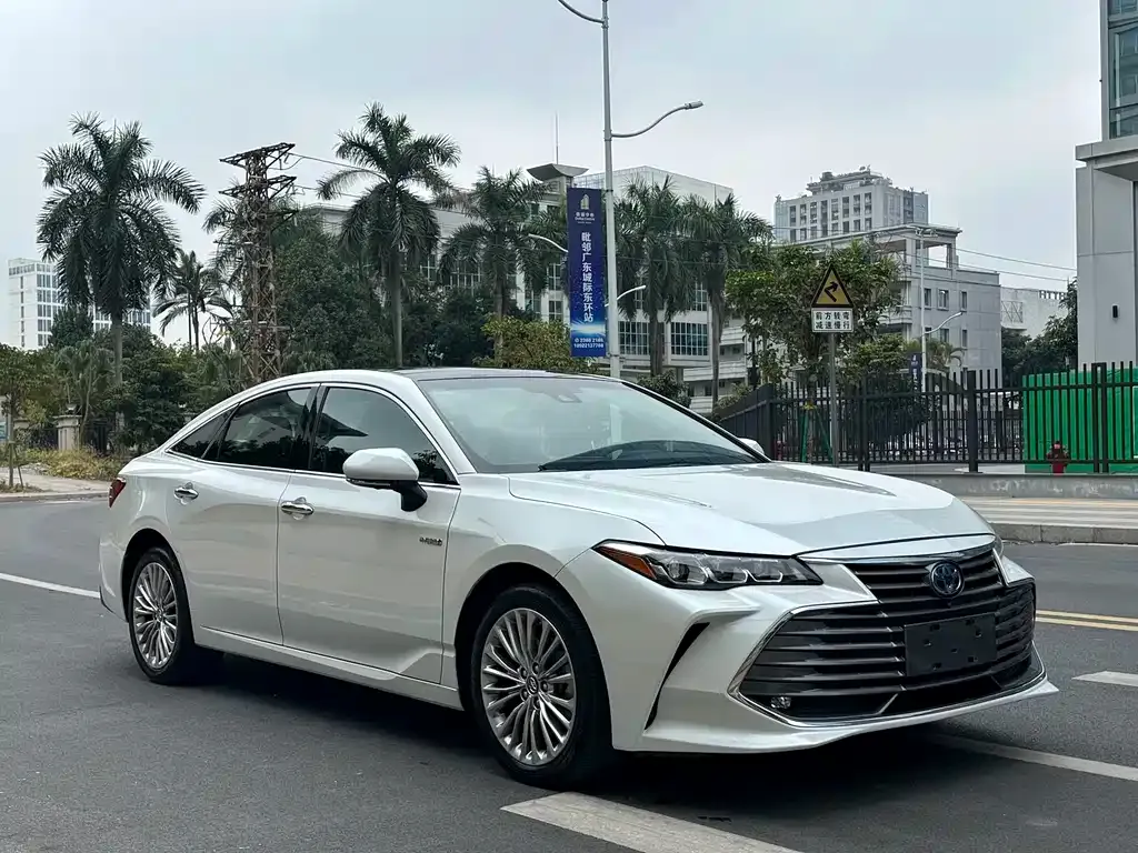 Toyota Avalon 2022 из CN, фото 8