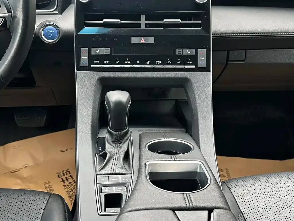 Toyota Avalon 2022 из CN, фото 7
