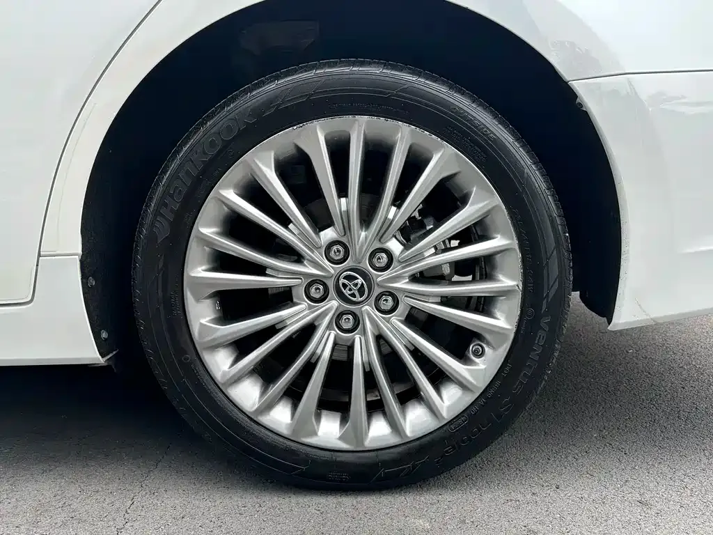 Toyota Avalon 2022 из CN, фото 2