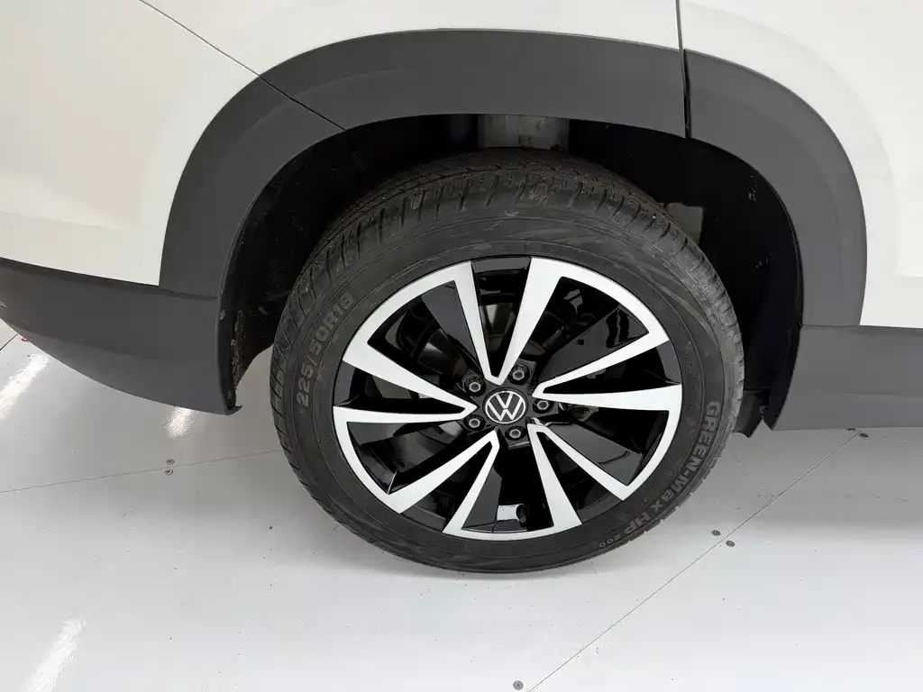 Volkswagen Tharu — фото 10