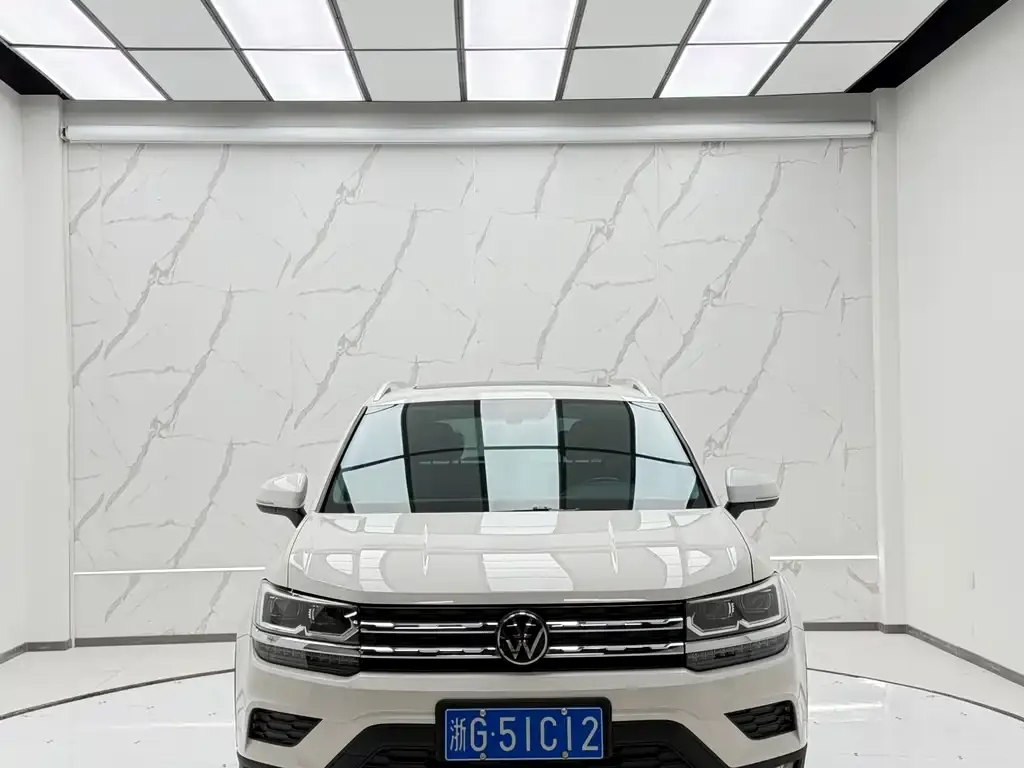 Volkswagen Tharu — фото 2