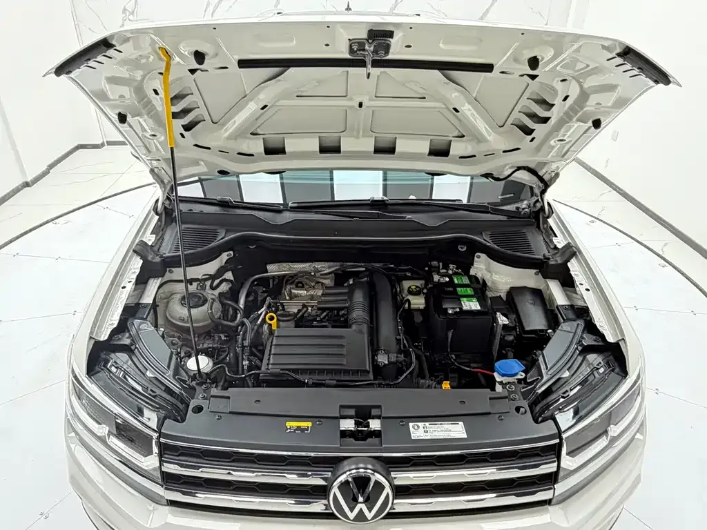 Volkswagen Tharu — фото 9