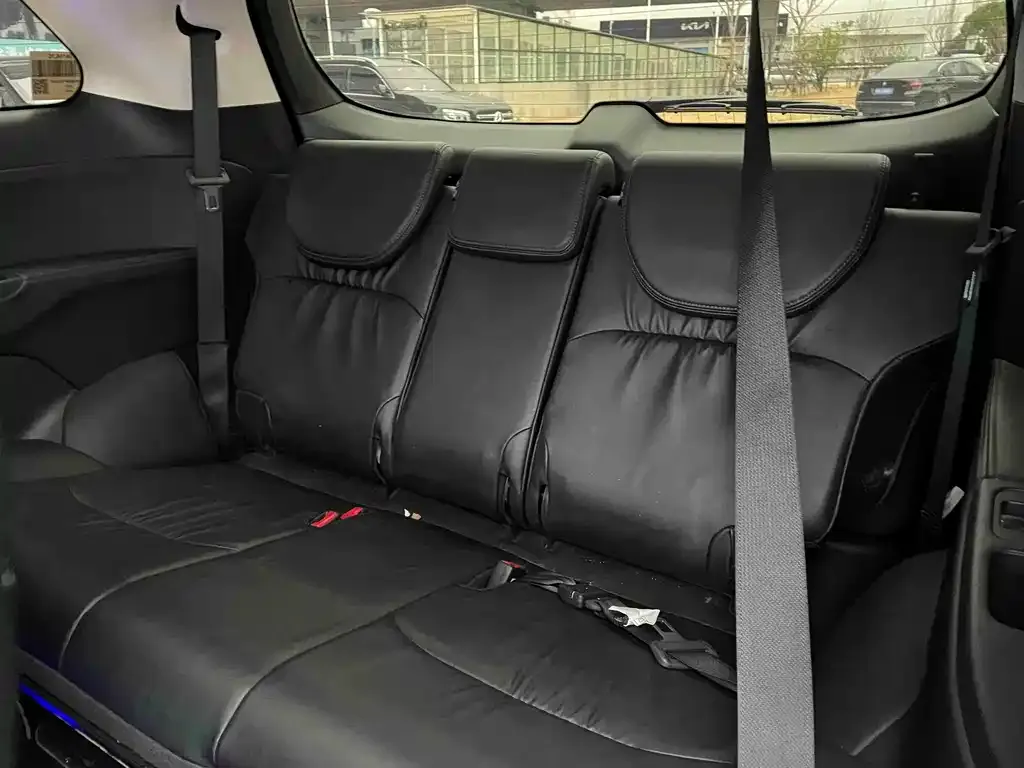 Honda Elysion 2023 из CN, фото 2
