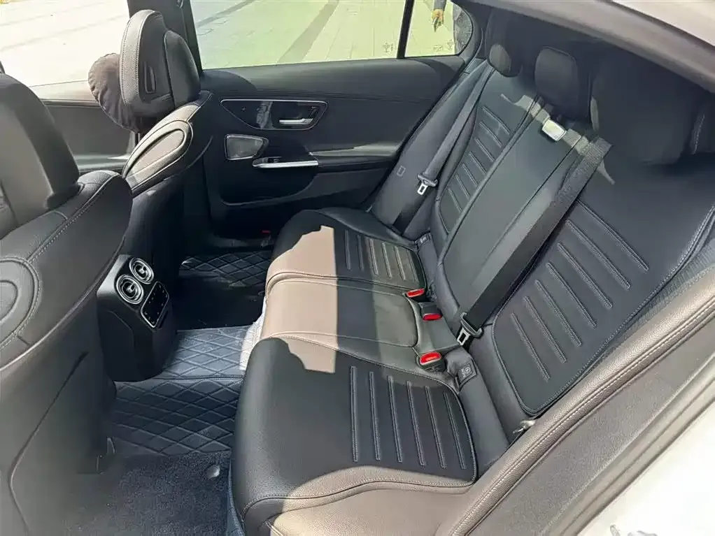 Mercedes-Benz C-Class 2023 из CN, фото 3