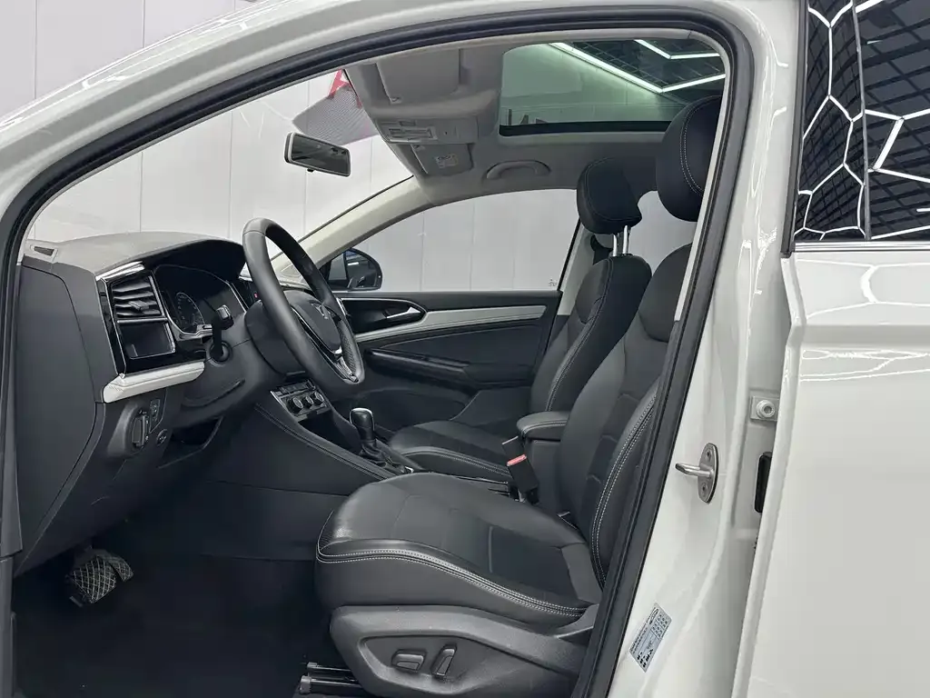 Jetta VS7 2023 из CN, фото 8