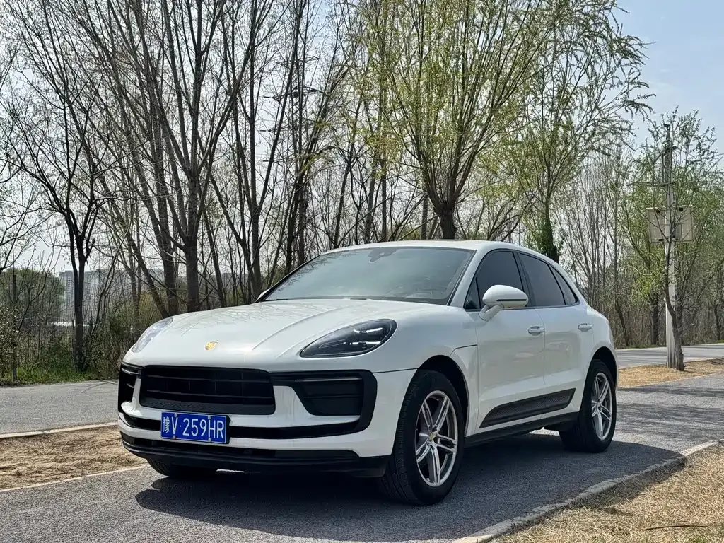Porsche Macan — фото 1