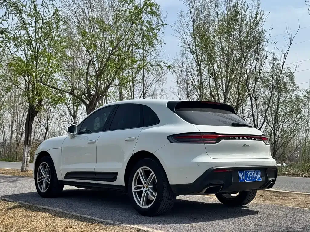 Porsche Macan — фото 8