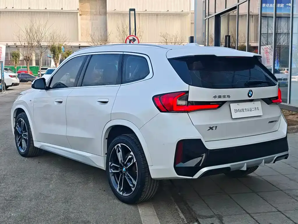 BMW X1 — фото 4