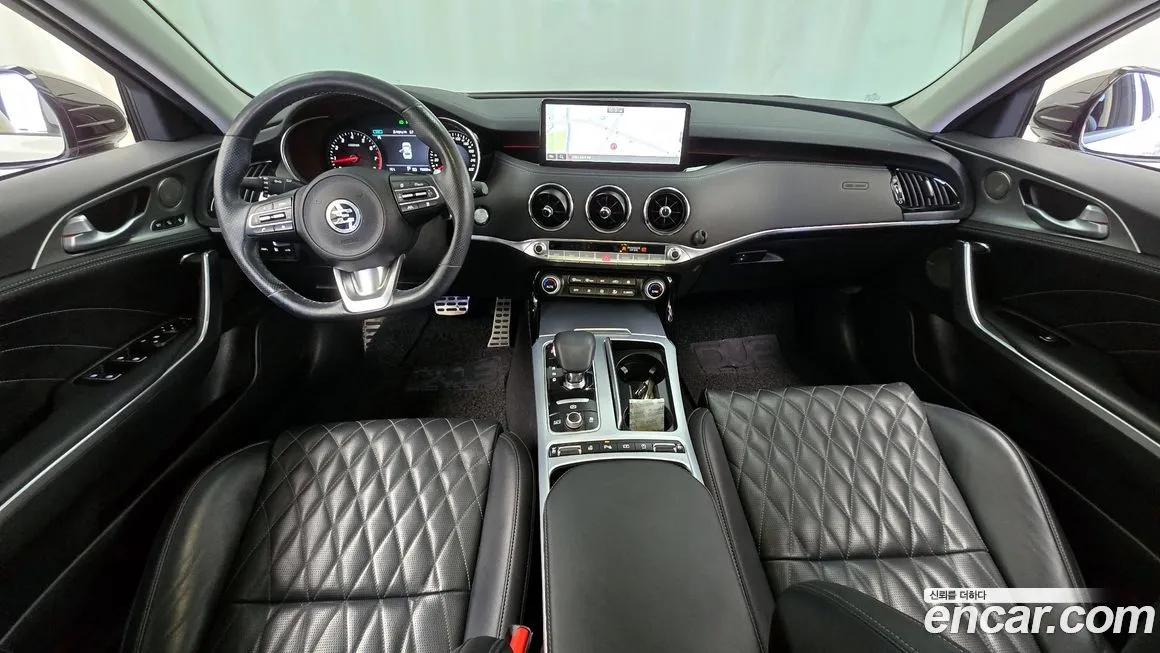 Kia Stinger — фото 10