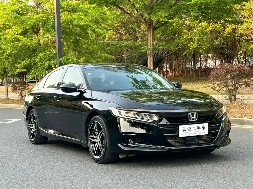 Honda Accord — фото 7