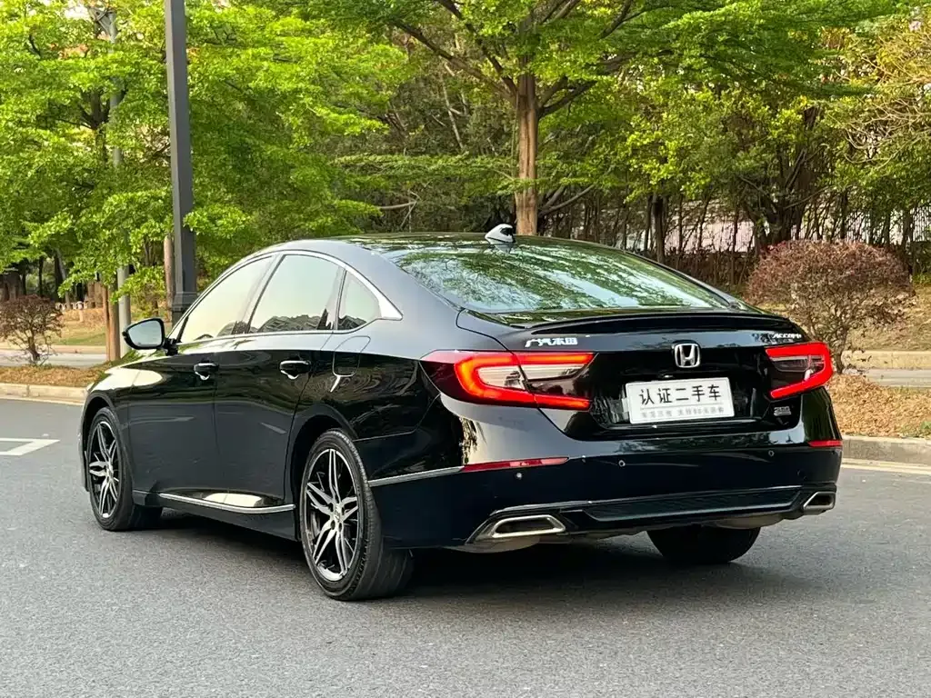 Honda Accord — фото 5