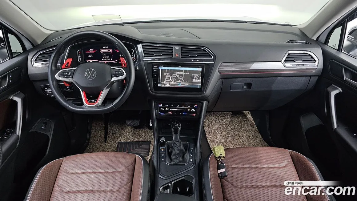 Volkswagen Tiguan — фото 6