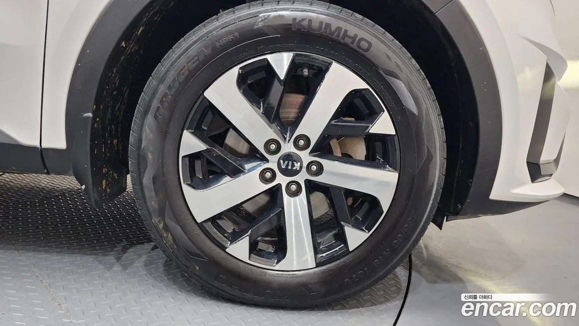 Kia Sorento — фото 7