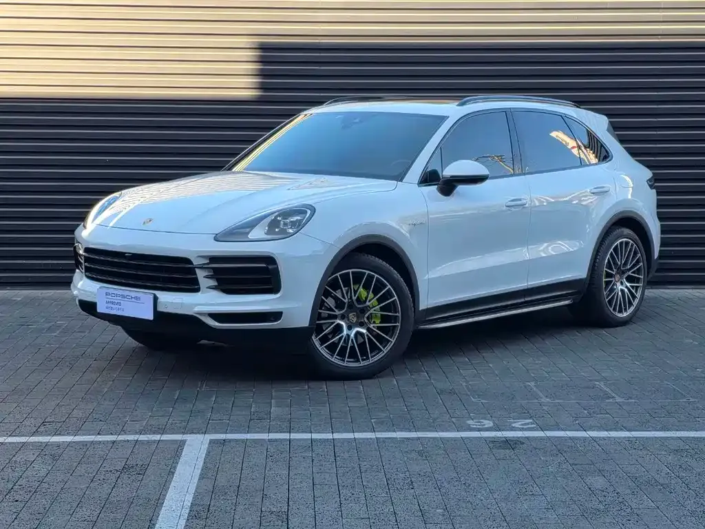 Porsche Cayenne Hybrid — фото 1