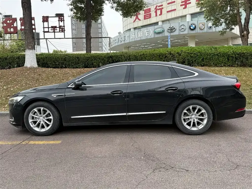 Buick LaCrosse — фото 8